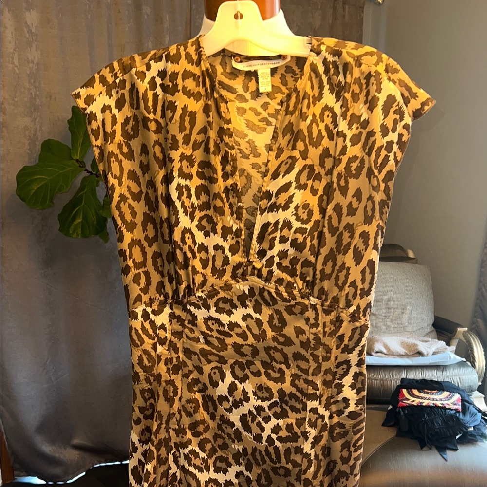 Diane von Furstenberg silk designer midi dress